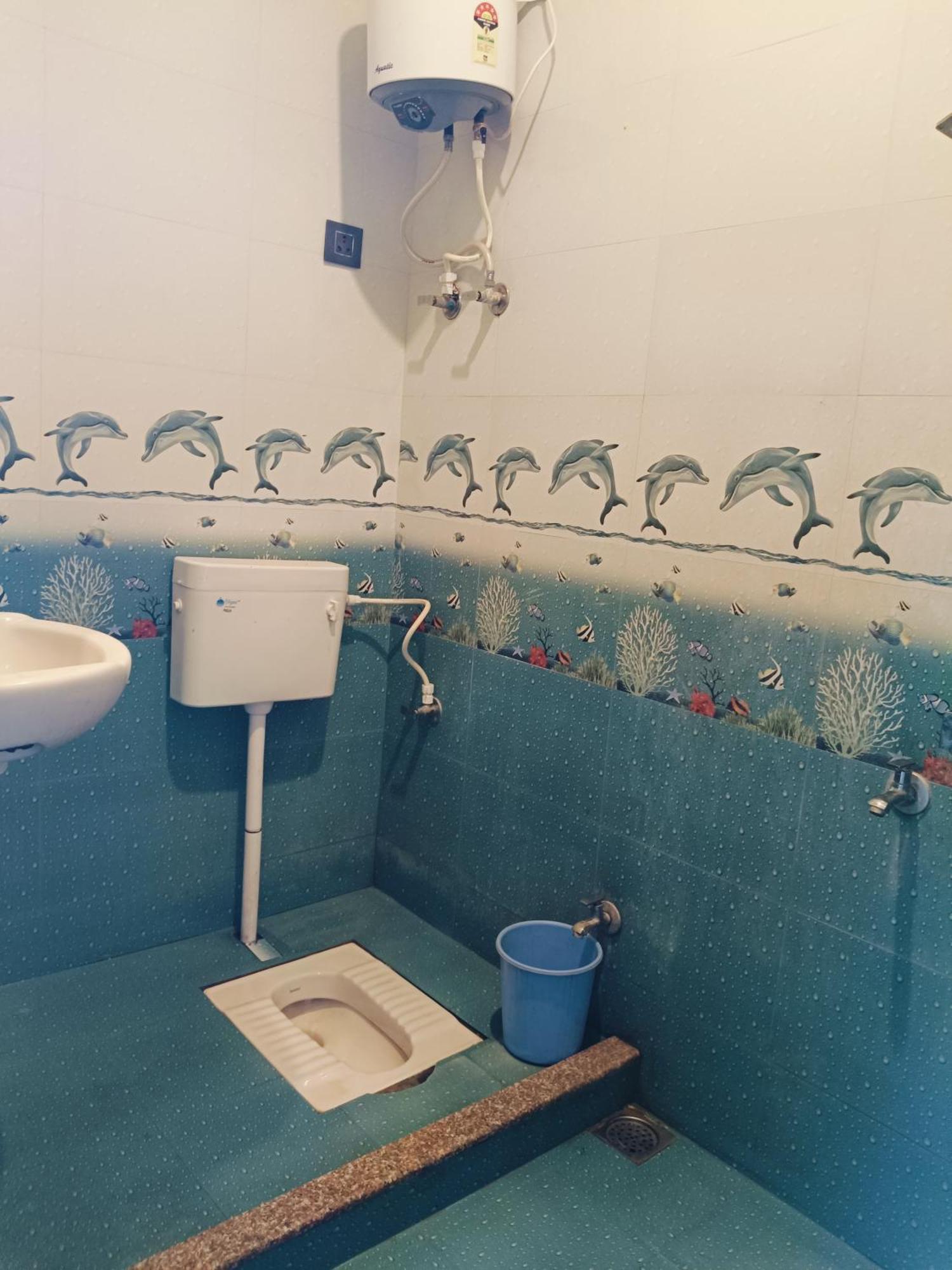 Jai Hanuman Guest House Palsana  Exterior foto