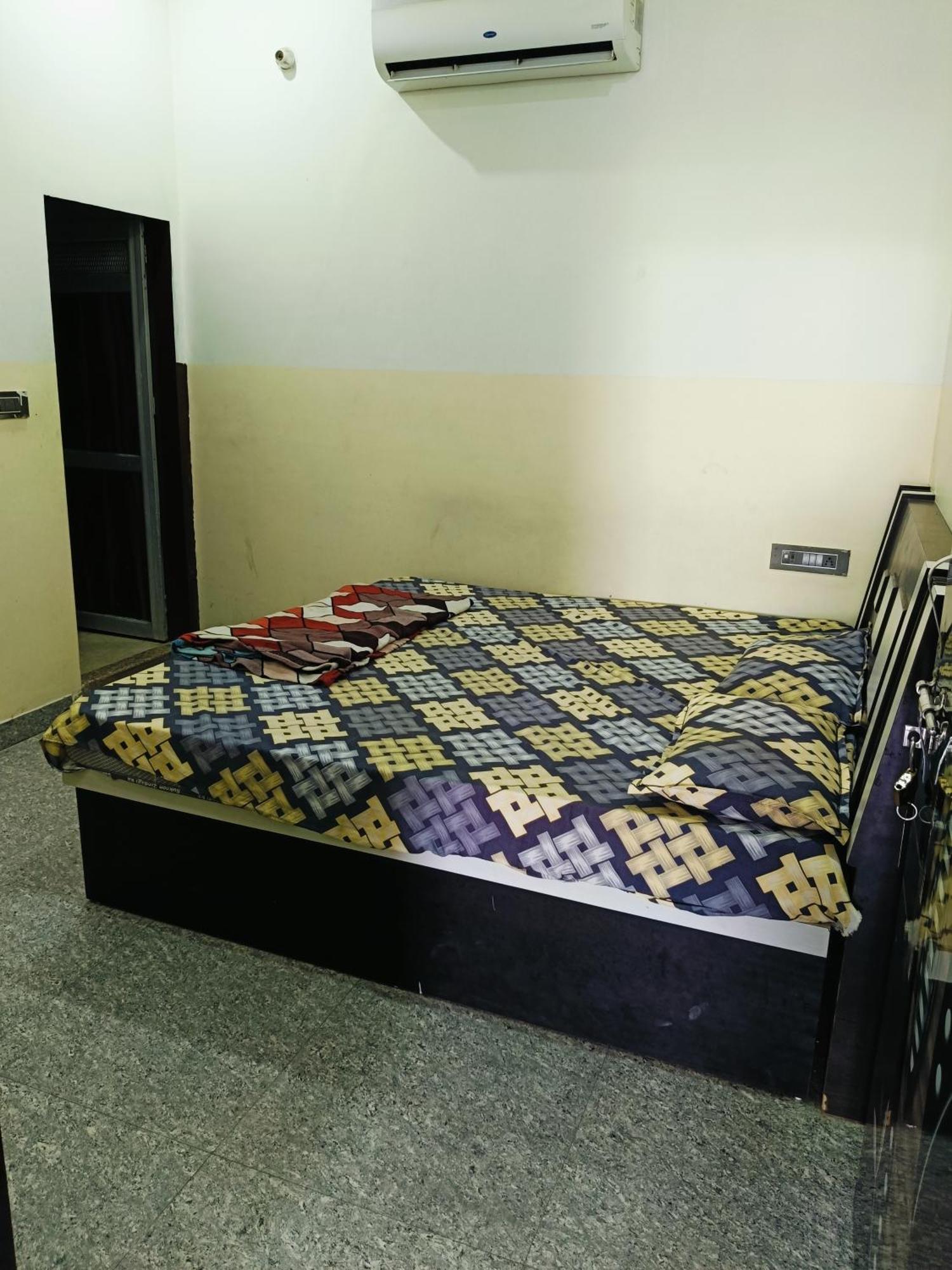 Jai Hanuman Guest House Palsana  Exterior foto